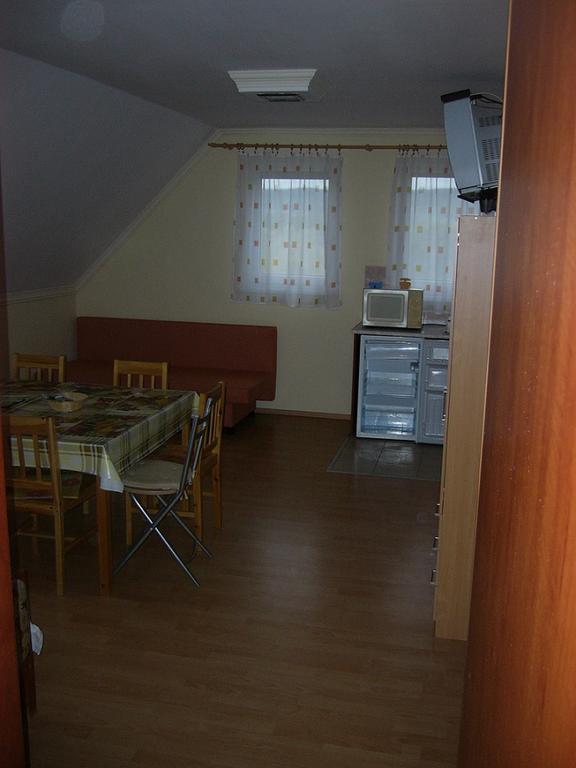 Kustanygyongye Vendeghaz Kehidakustany Apartment Exterior photo